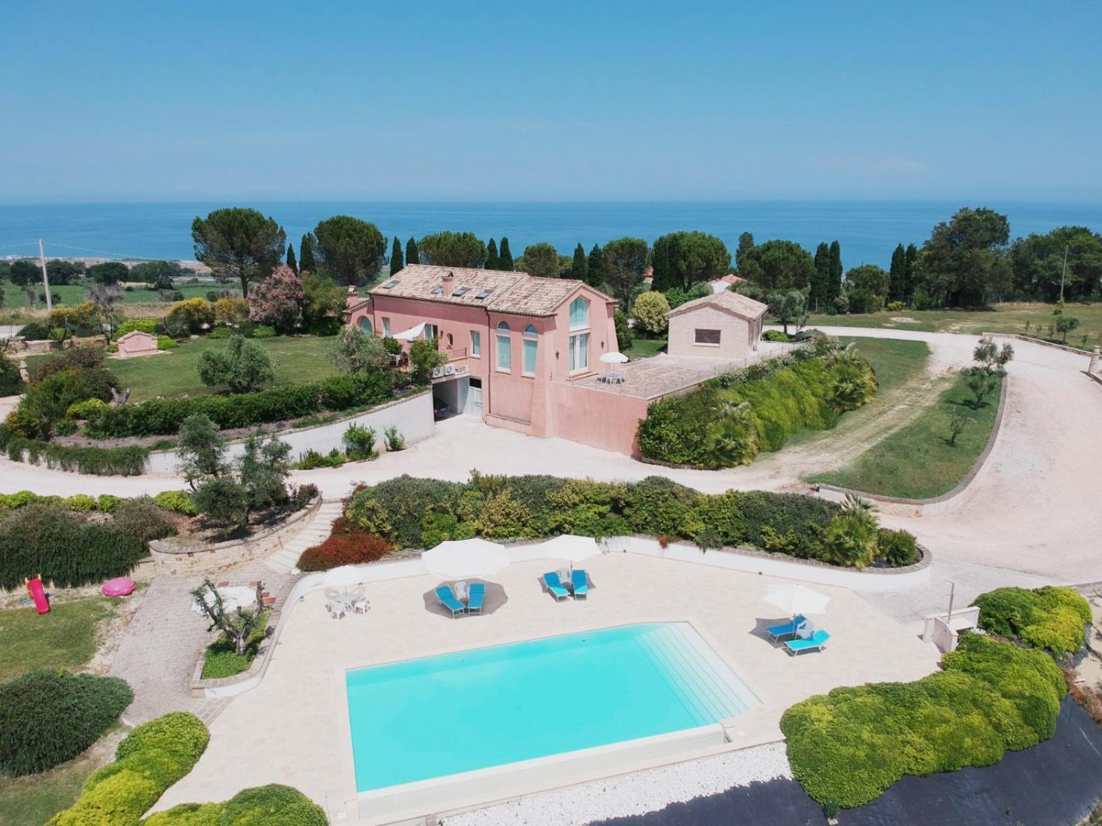 Nontiscordardime B&B Villa Agriturismo Civitanova Marche Buitenkant foto