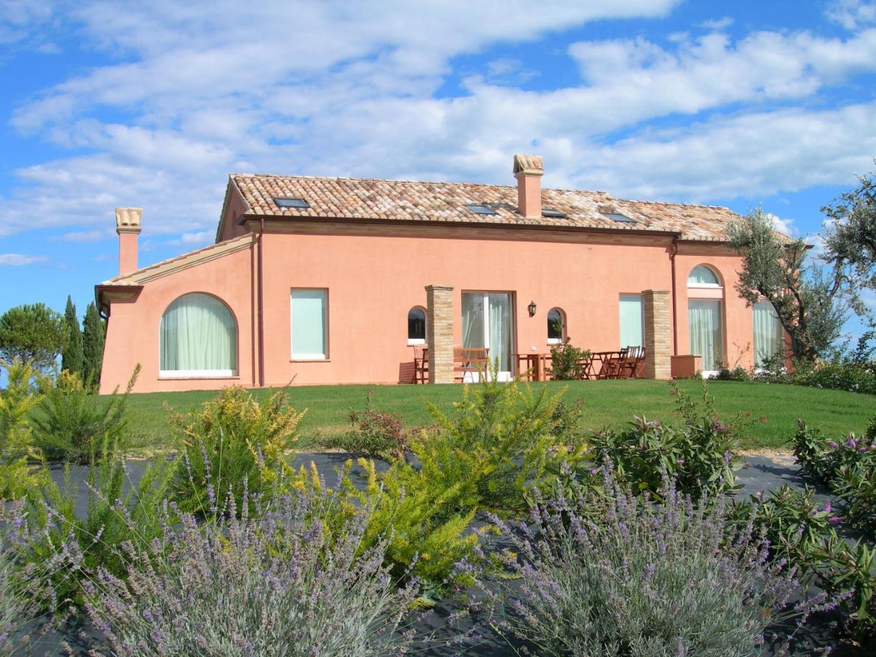 Nontiscordardime B&B Villa Agriturismo Civitanova Marche Buitenkant foto